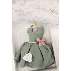 BOMBONIERA Vestito Profuma Biancheria Verde Salvia con Fiocco in Porcellana Capodimonte - Eleganza per Eventi