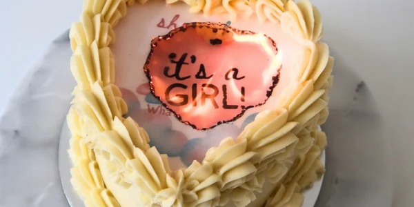 Burn‑Away Cake: la torta virale che sorprende tutti… e il kit che ti serve per realizzarla perfettamente